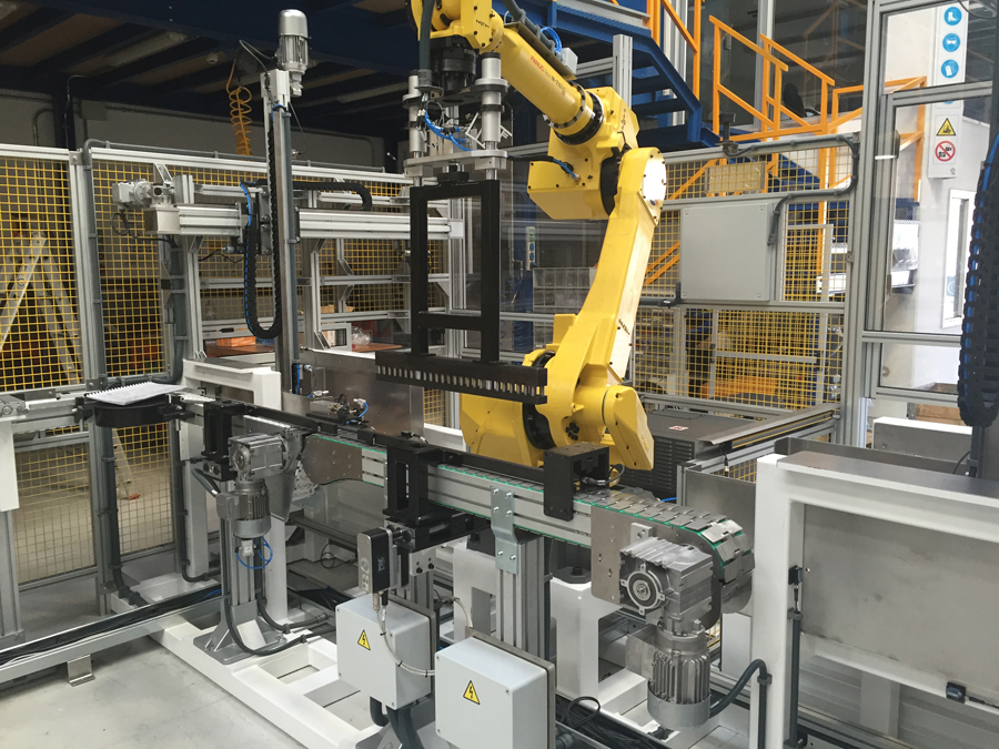 Célula de manipulación con robot Fanuc
